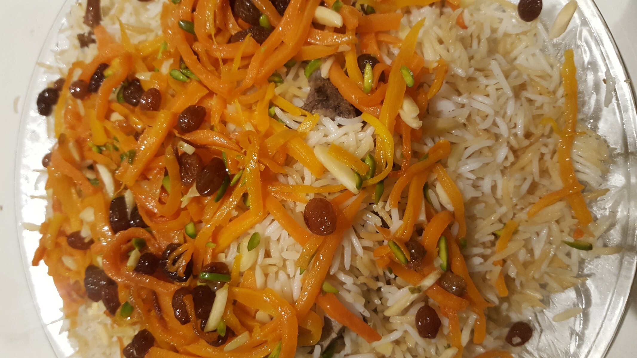 Rice dish with carrots and raisins