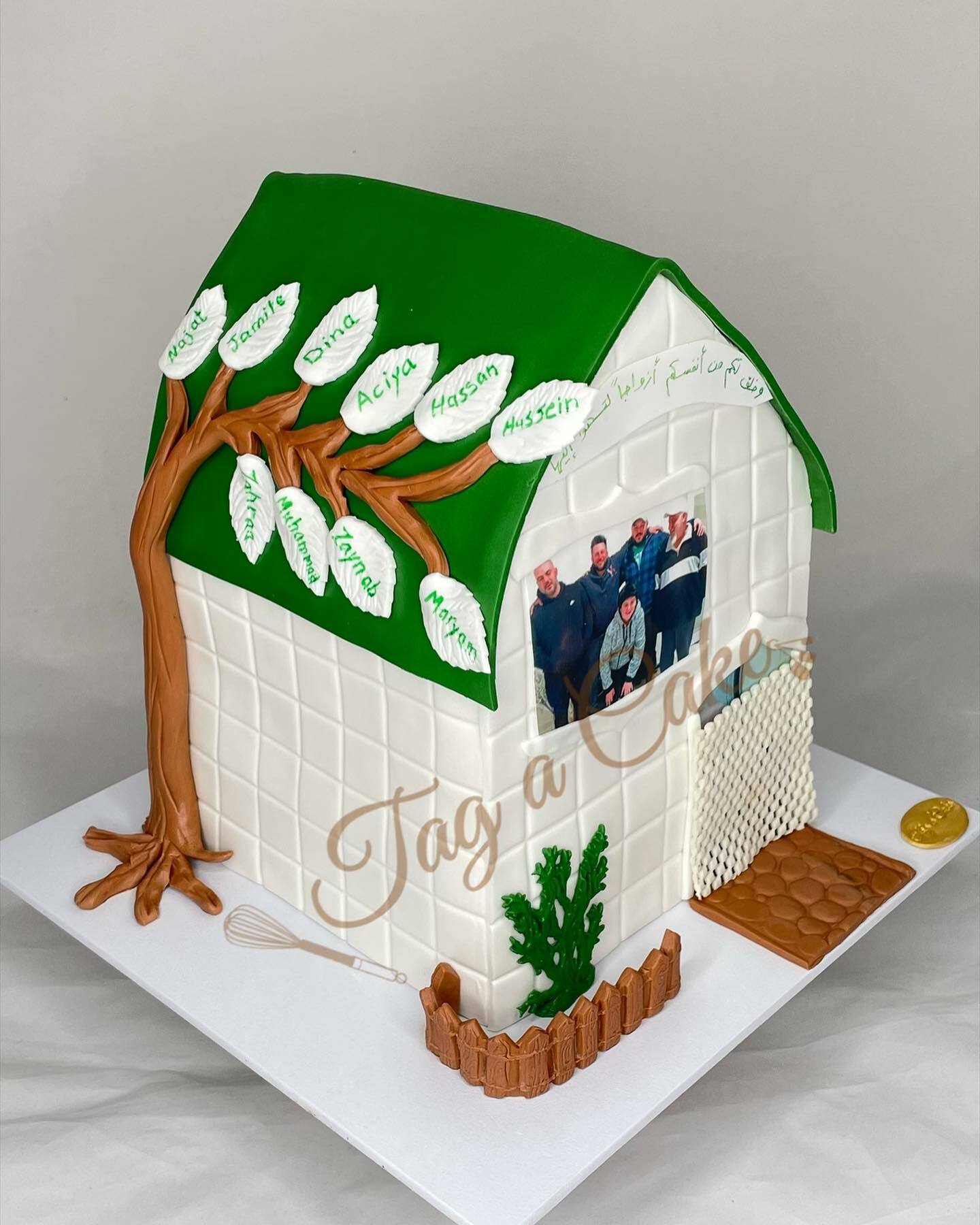 Tag a cake1